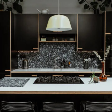 Timeless Black and White Kitchens: A Stylish Contrast